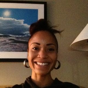 Meet your Posher, Nicole